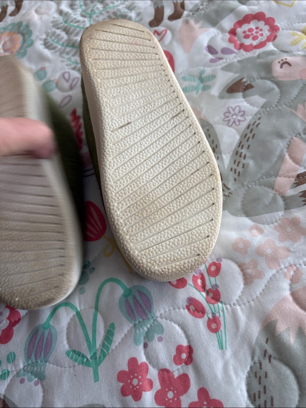 ALLBIRDS wool Kids Slip-On Sneakers in Olive Green - Picture 3 of 9